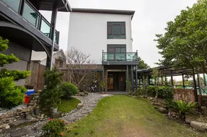 RiversideVilla - Image 3