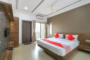 OYO Hotel Tulsi Shyam Guest House - Image 1