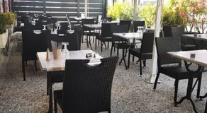 Logis Hôtel & Restaurant Le Saint Savinien - Image 5