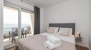 Beachfront Apartments Tić with Seaview - Image 2