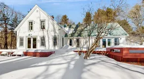 High Street Retreat - Image 4