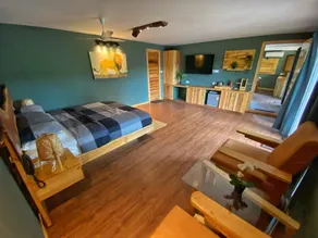The Wilderness Retreat | Cottage & Restaurant - Image 3