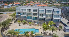 Palm Royal Condo 3BR at Palm Beach Hotel Area - Image 4