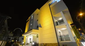 VIR Villa - Image 3
