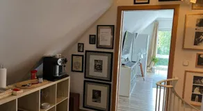 Gemütliche helle Dach-Wohnung in Frankfurt - Image 3