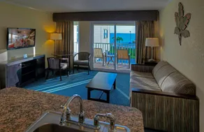 Sailport Waterfront Suites - Image 2