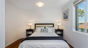 STG38 - stunning waterfront apartment - Drummoyne - Image 2