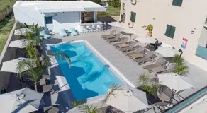 Ippocrates Hotel Apartments & Restaurant - Image 2