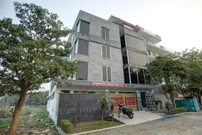 Townhouse Grand Residency - Image 2