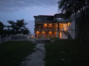 Pi Palace - Image 1
