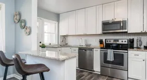 3BR home near Heritage Park - Image 5
