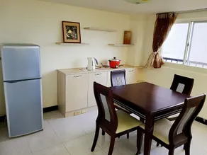 Sea View Suite - Image 5