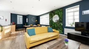 Summer Get Away In The Lanes - Large Stylish Flat, Sleeps 6, Large 2 Bed Flat In Brighton City Centre, Just 30 Seconds From The Lanes - Image 3