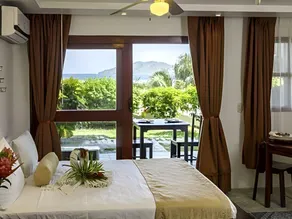 Maravida Hotel and Resort  - Image 2