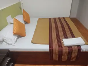 Hotel Shubham Vile Parle - Image 5
