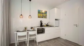 Studio Apartments - zentral mit Hinterhof-Flair - Image 4