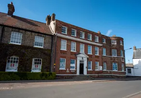 Bishops Lynn House Apartments - Image 3