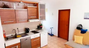 Myrtle Two Bedroom Apartment - Image 5