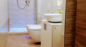 FRANCY HOUSE 2 - Image 2
