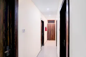Hotel Elite rooms & Banquet - Image 4