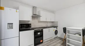 Stylish Studio room in Mill Hill - Image 4