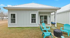 Beachy cottage near Sports Complex OWA beaches shopping restaurants mini golf Central to all the fun Foley has to offer - Image 3