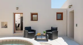 Antica Casa Dei Nonni with Heated Jacuzzi - Image 4