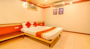 Hotel Couple Friendly In Electronic City - Image 3