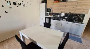 Richard's Living - Image 3