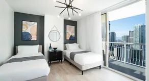 City views at brickell miami - Image 2