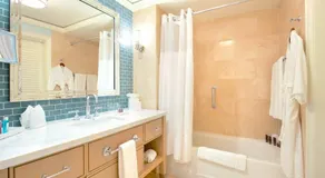 Charming 5 Star Condo Unit Situated at Ritz Carlton-Key Biscayne - Image 5