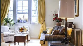 Knightsbridge-EARLY CHECKIN avail Sleeps 5 2Bedrooms 1 bathroom - Image 2