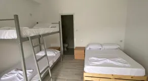 Eleni's Holiday Rooms - Image 2