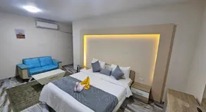 Midpoint Sea View - families only - Image 2
