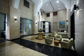 Crown Regency Serviced Suites - Image 2