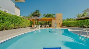 GB07 Ótima Casa 4 Suítes com Piscina em Guarajuba - Image 2