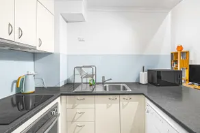 Modern 2BR Luxe Apartment - Image 4
