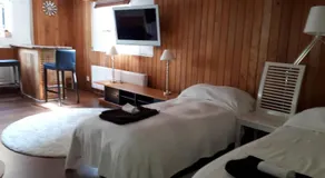 Room in Villa Emilia - Image 2