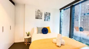 Modern Luxe Chic 2BR Near Southern Cross Station - Image 2