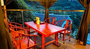 Linyun Shanju Hotel - Image 3