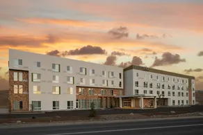 Courtyard by Marriott Reno Sparks - Image 5