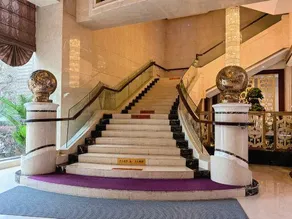 Golden Ray International Hotel - Image 2