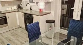Entire 3 bedroom luxurious house, Wigan , Manchester - Image 2