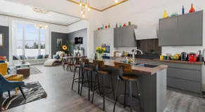 Sea views, Beachbreeze, Pet friendly, Private parking - Image 3