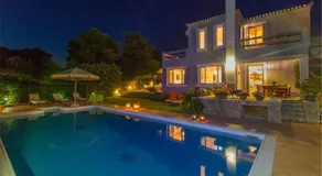 Villa Kate a Dreamy Summer Escape - Image 3