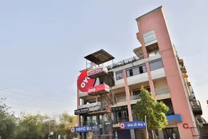 Hotel Isher International - Image 4