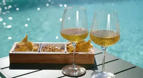Lux Suite - Costiera Amalfitana, Pompei & Swimming Pool a 5 minuti - Image 3