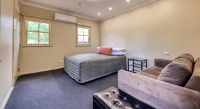 Prince Of Wales Hotel Gulgong - Image 2
