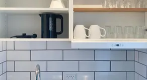 Tiny Guesthouse - Image 5