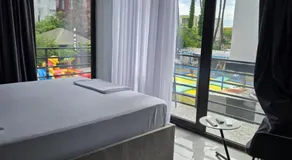 Blue Horizon Apartments - Image 2